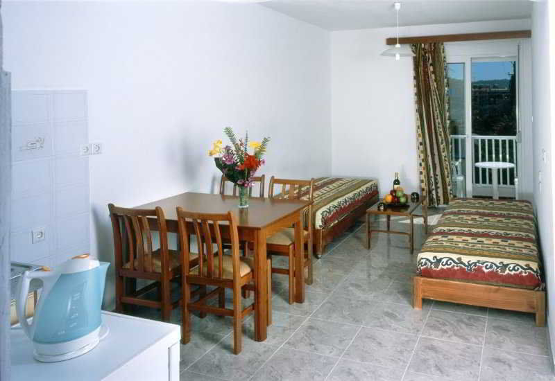 Hotel de apartamente Kassandra 3*