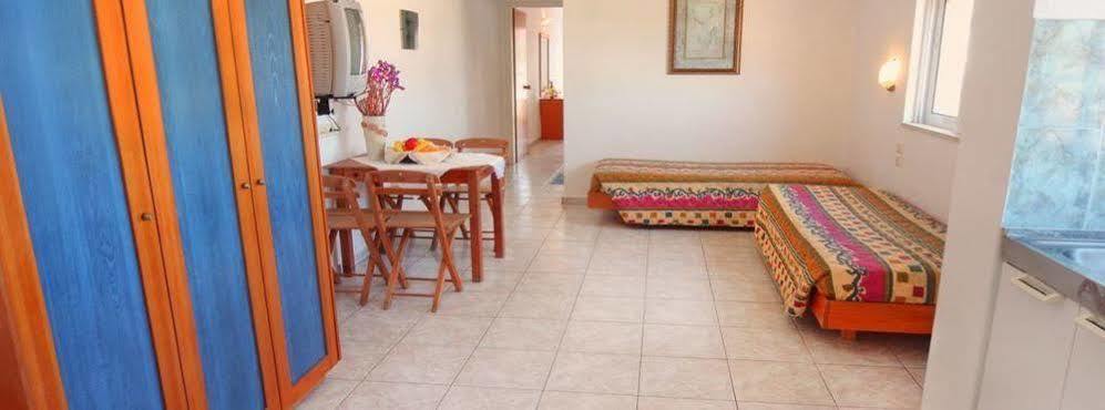 Hotel de apartamente Kassandra 3*